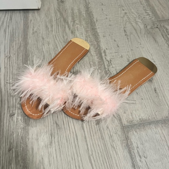 Chinese laundry sandals - Picture 1 of 2